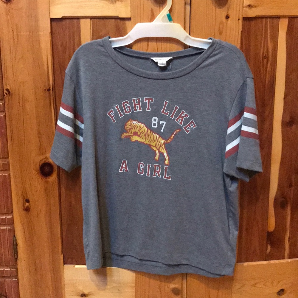 Aeropostale Graphic Tee